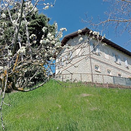 Casale Monte Valestra Bed & Breakfast Bebbio Luaran gambar