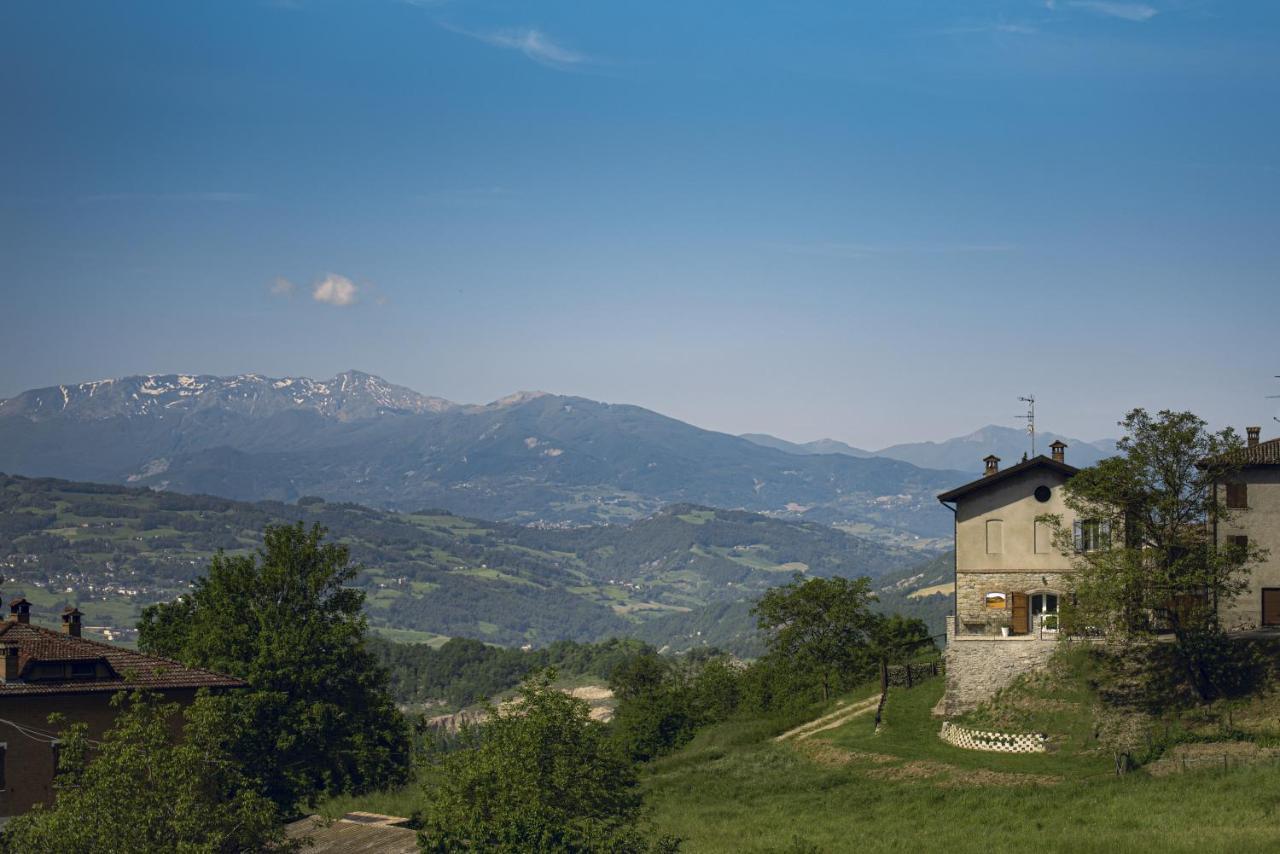Casale Monte Valestra Bed & Breakfast Bebbio Luaran gambar