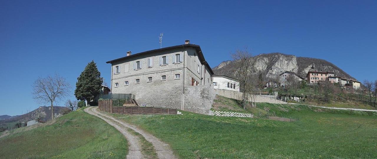 Casale Monte Valestra Bed & Breakfast Bebbio Luaran gambar
