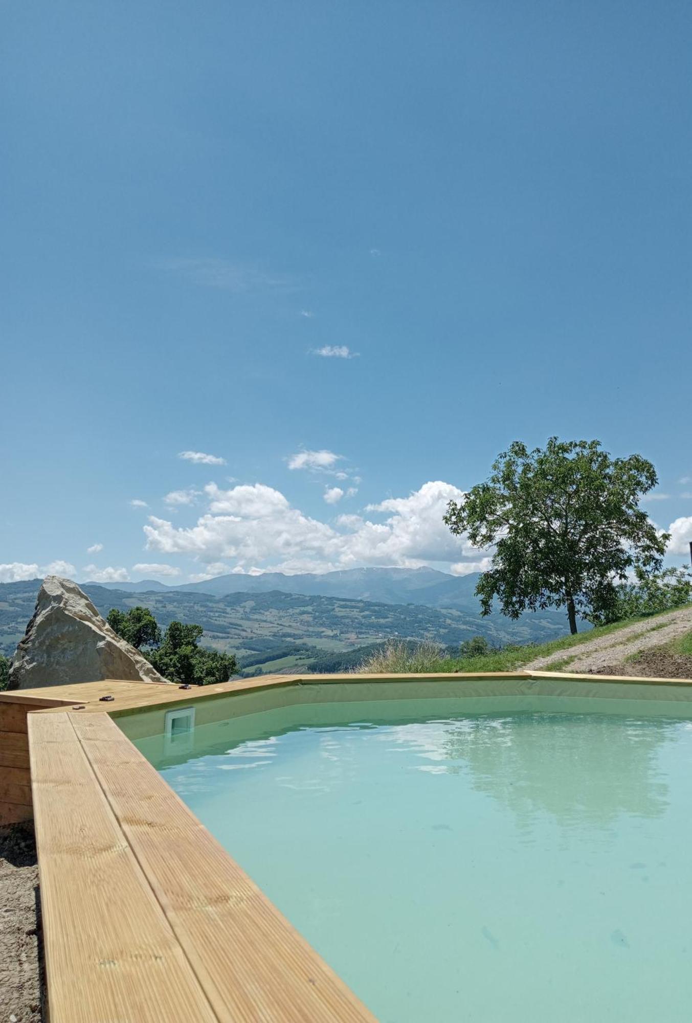 Casale Monte Valestra Bed & Breakfast Bebbio Luaran gambar